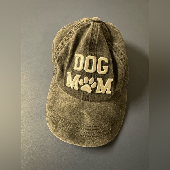 David & Young Accessories - Women's Gray Distressed Dog Mom Baseball Cap Hat